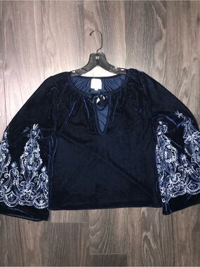 Miss Los Angeles Women’s Blue Shirt Flare Embroider Sleeves Made in USA